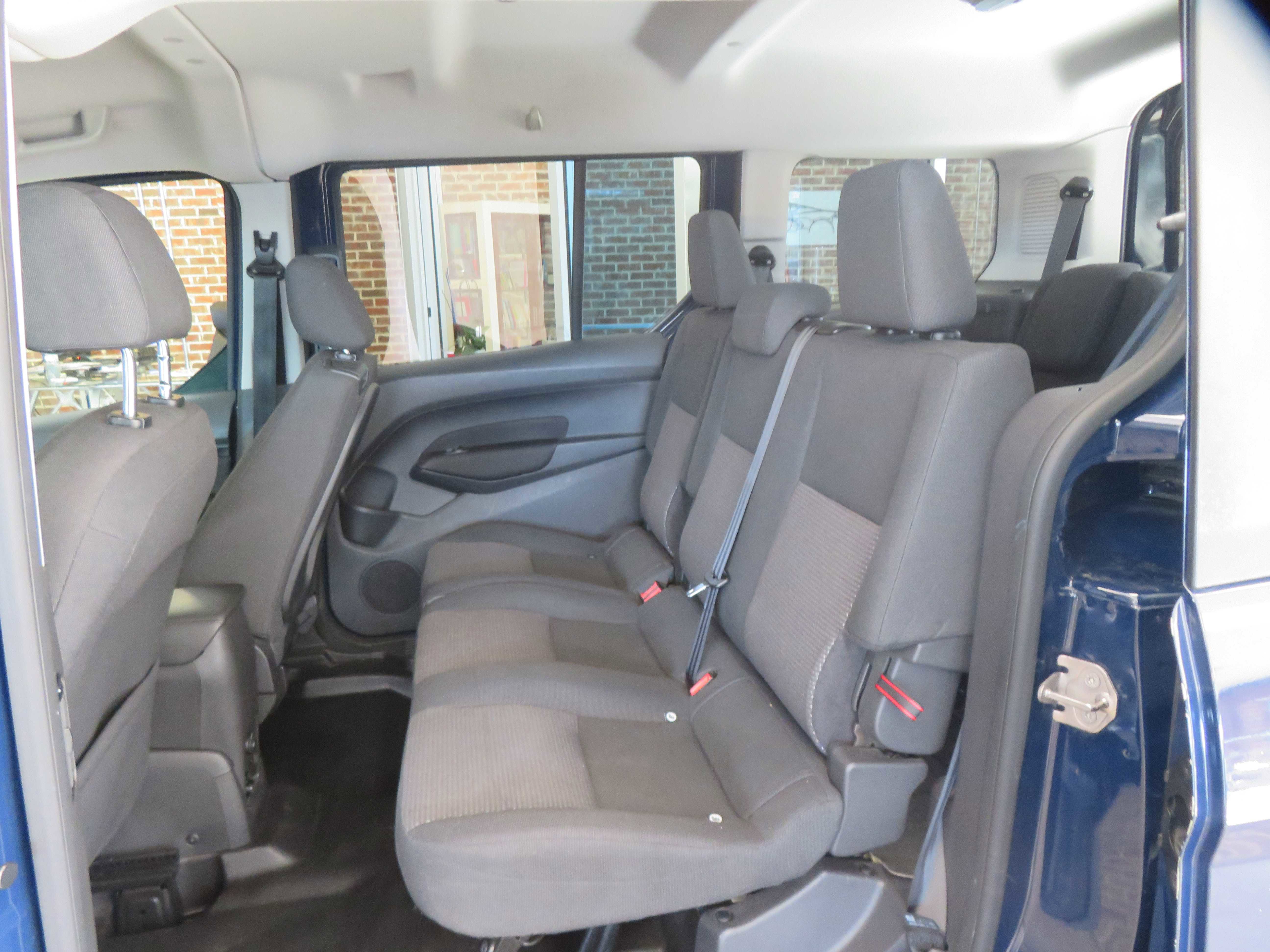Used 2016 Ford Transit Connect XL image 16