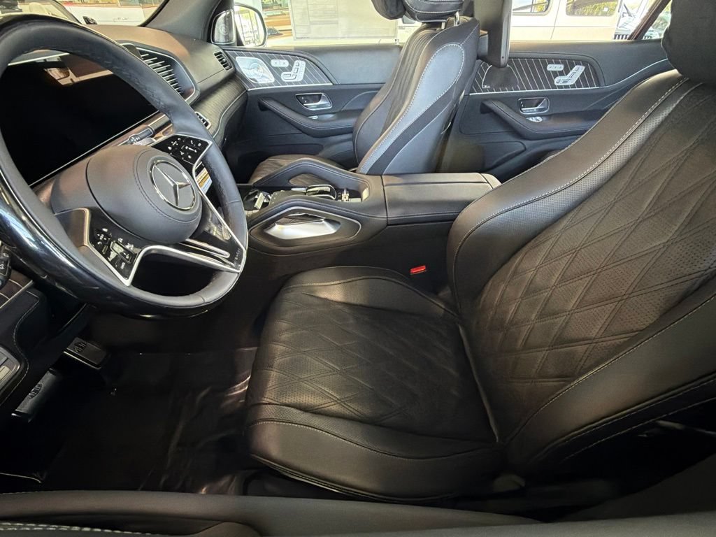 New 2026 Mercedes-Benz Maybach GLS 600 4MATIC image 12