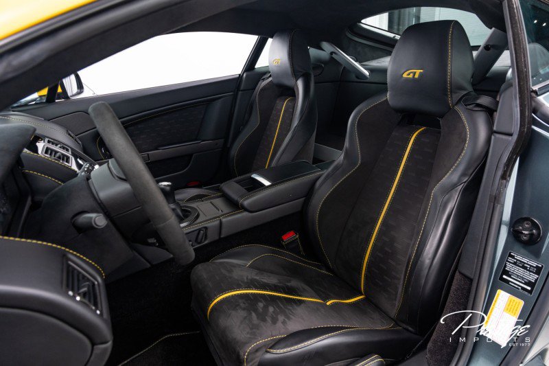 Used 2015 Aston Martin V8 Vantage GT image 28