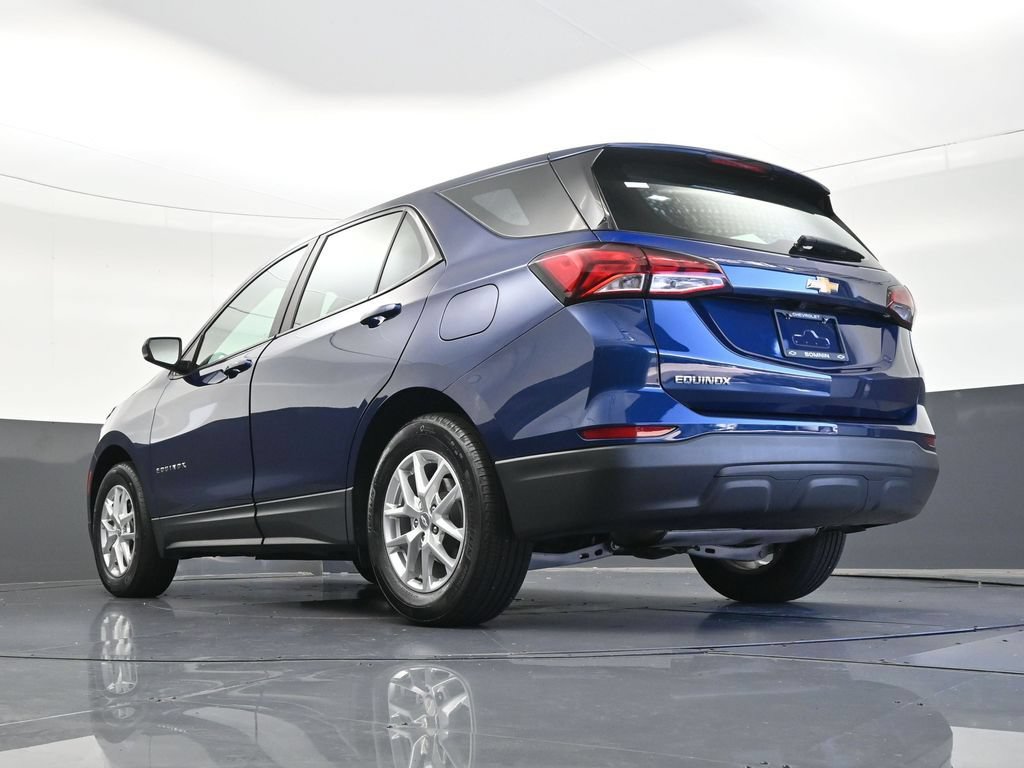 Used 2023 Chevrolet Equinox LS FWD image 20