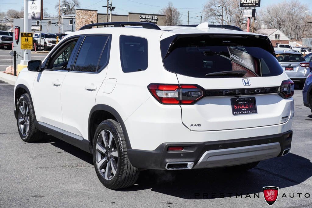 Used 2025 Honda Pilot Touring image 23