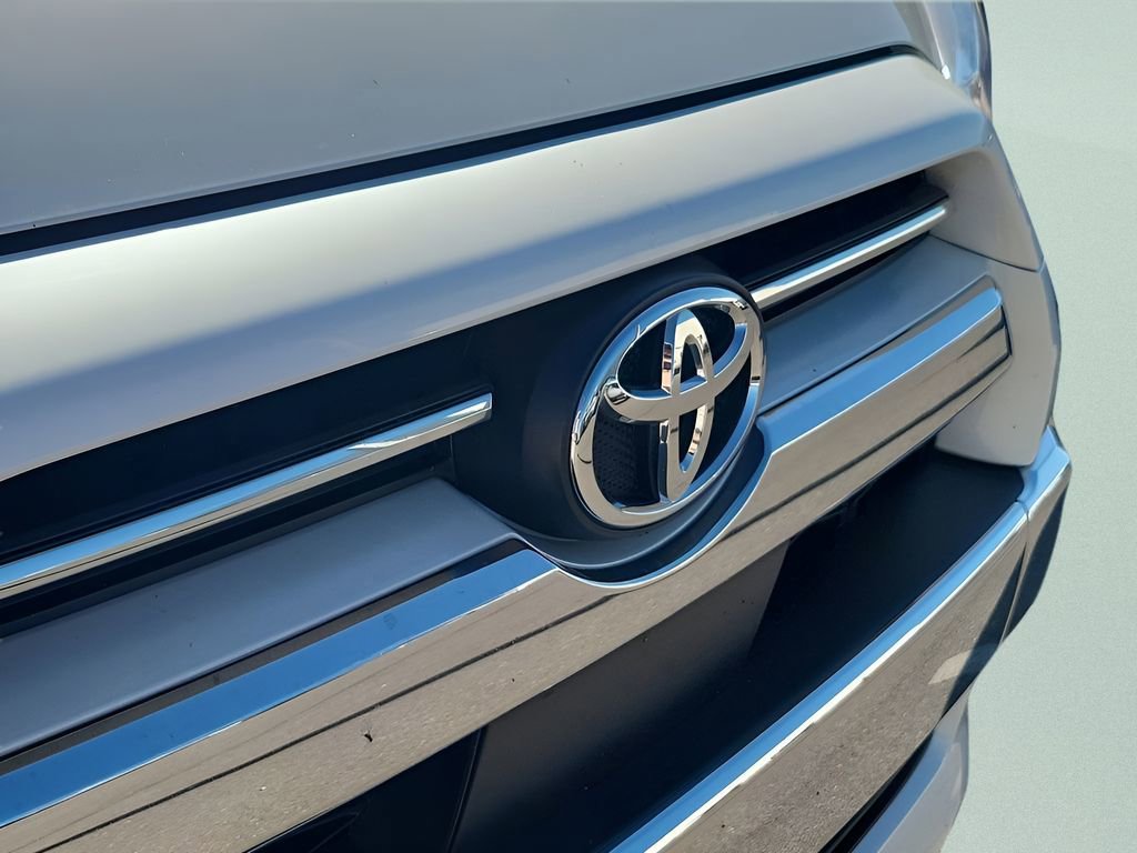 Used 2022 Toyota 4Runner Limited image 5