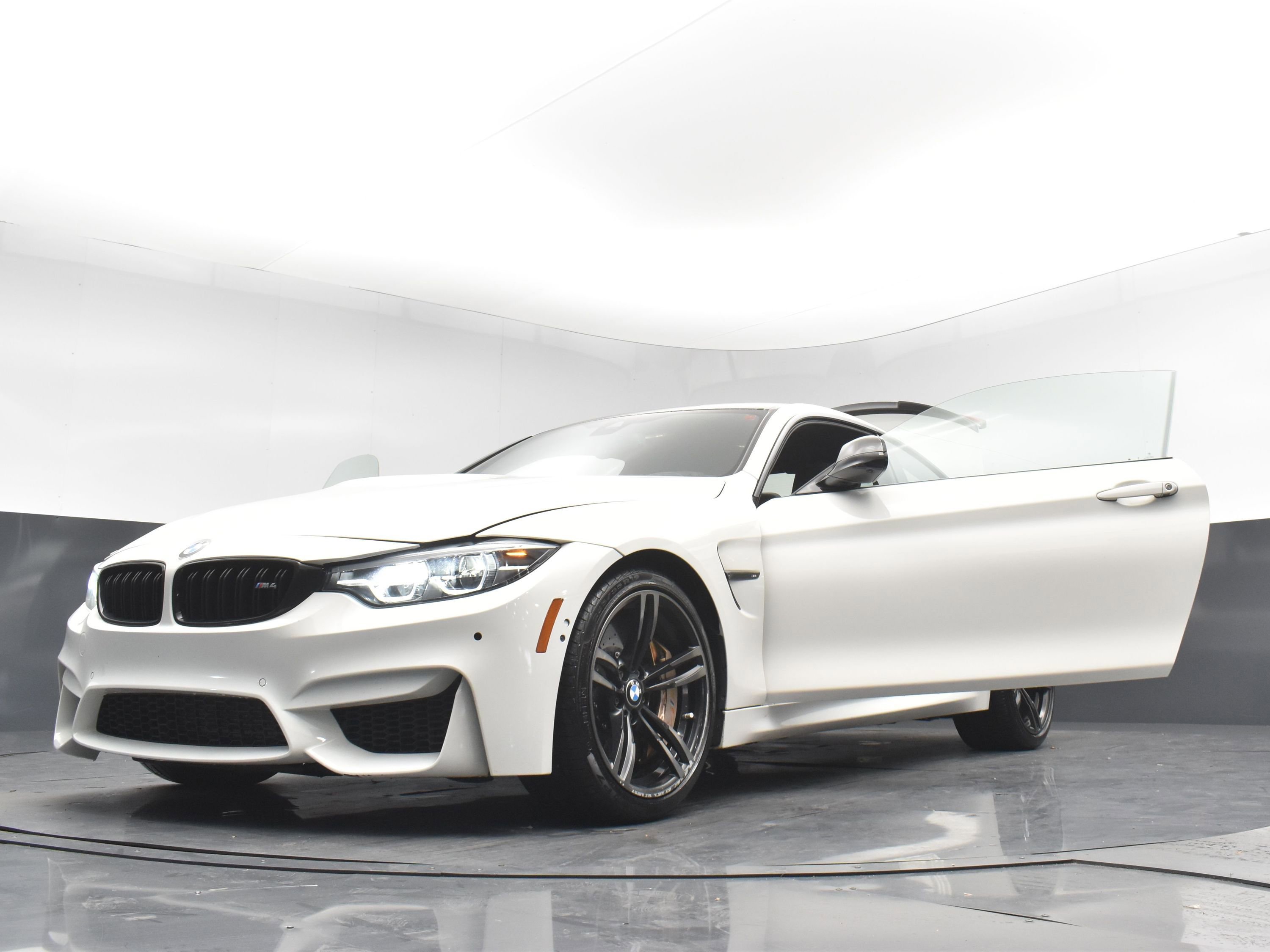 Used 2020 BMW M4 Coupe image 33