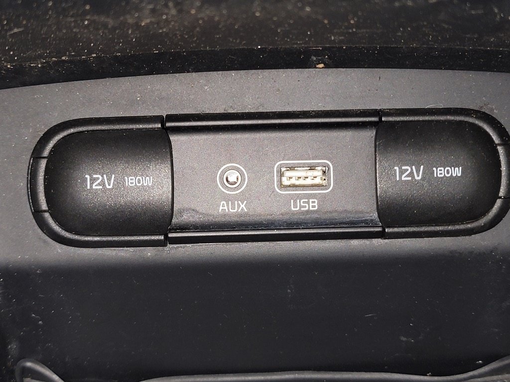 Used 2020 Kia Sorento S FWD image 25