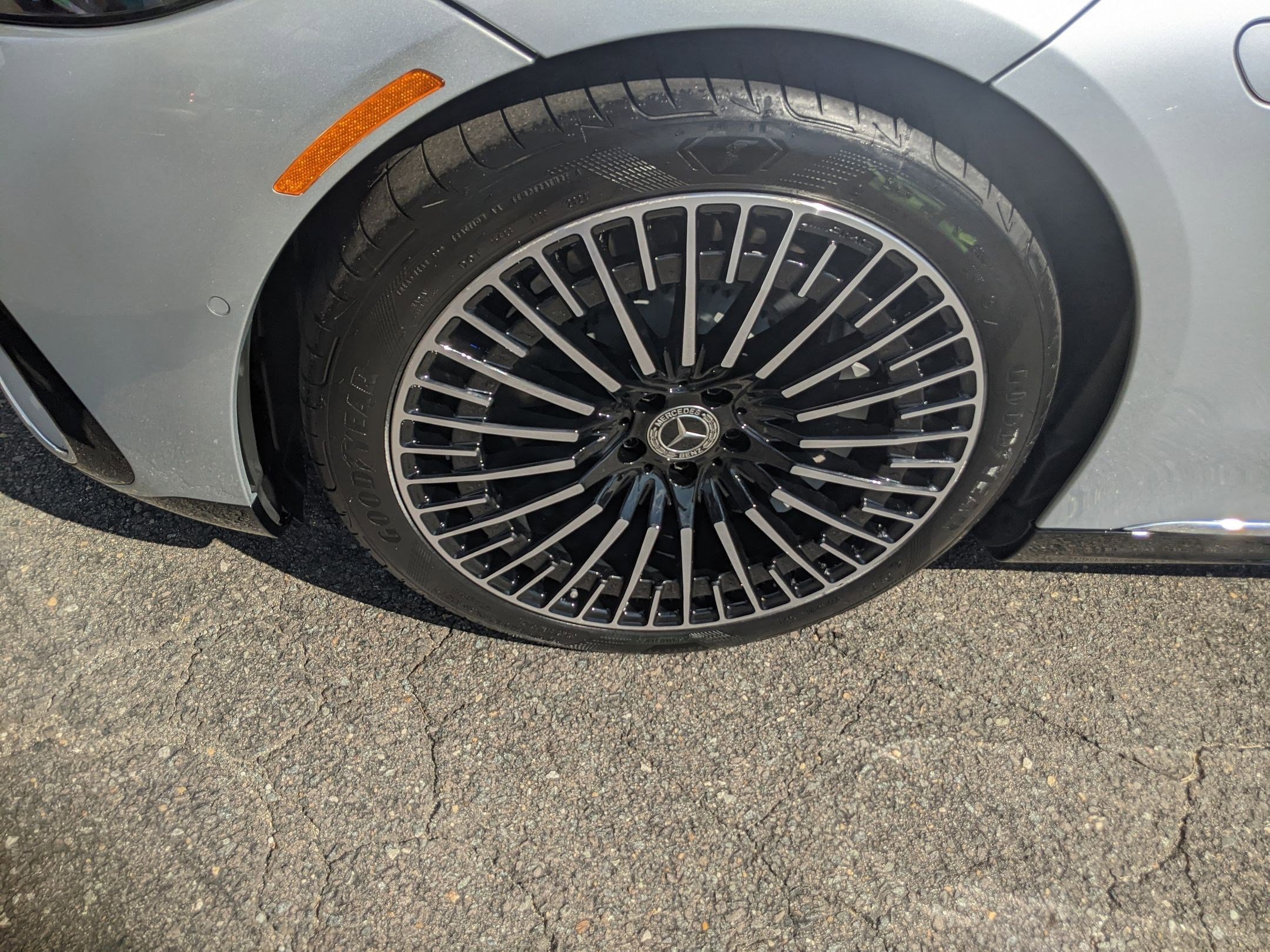 Certified 2023 Mercedes-Benz EQS 580 4MATIC Sedan image 10