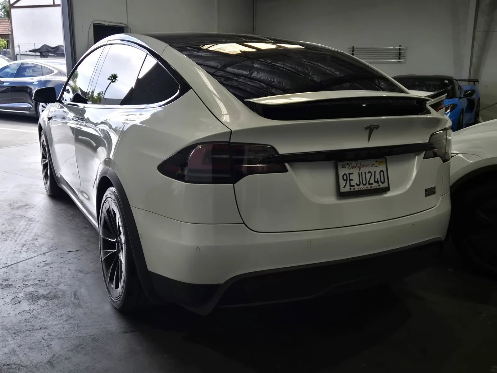 Used 2023 Tesla Model X Plaid image 2