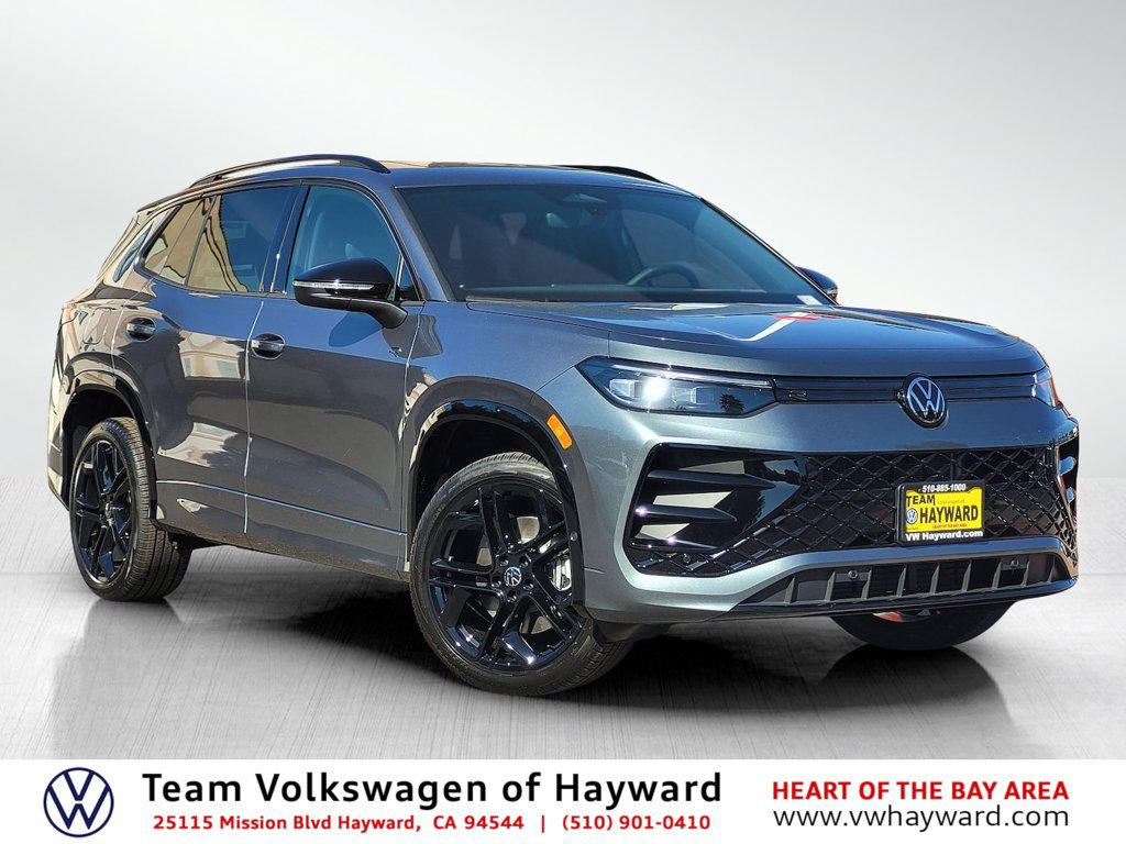 New 2026 Volkswagen Tiguan SE R-Line AWD/4WD image 1