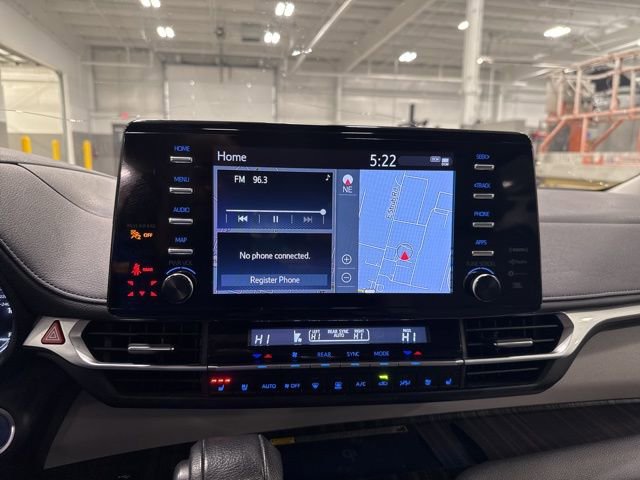 Used 2024 Toyota Sienna Limited AWD/4WD image 19