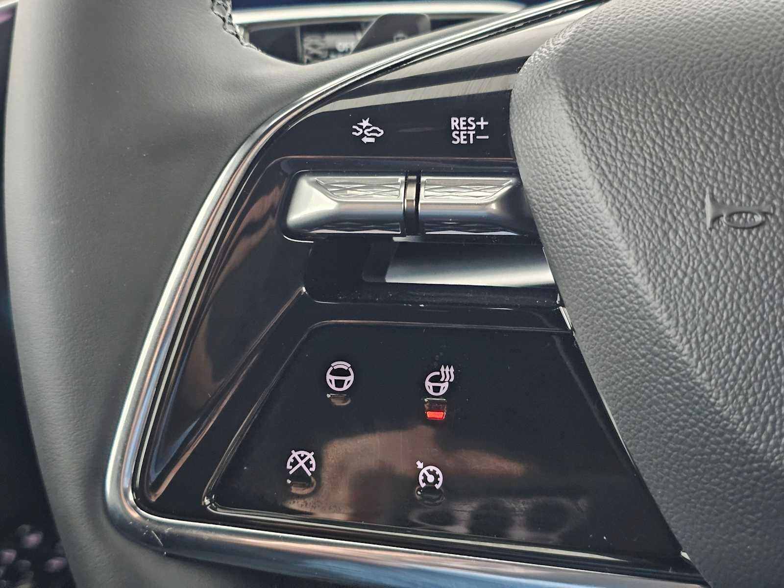 New 2026 Cadillac Lyriq Luxury w/ LPO, Floor Liner Package image 28