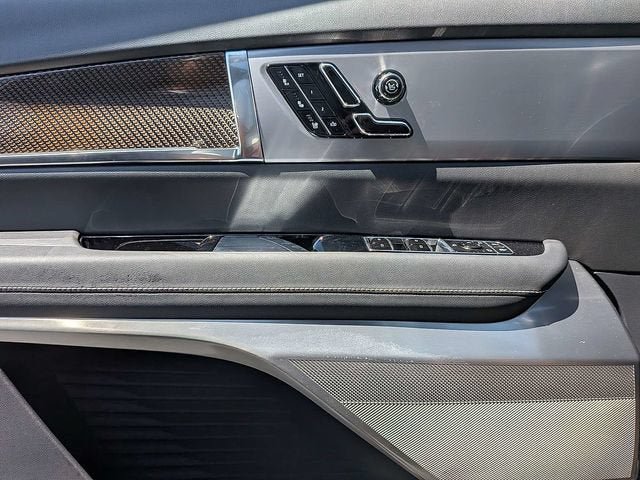 New 2027 Cadillac Vistiq Sport w/ LPO, Trailering Package AWD/4WD image 26