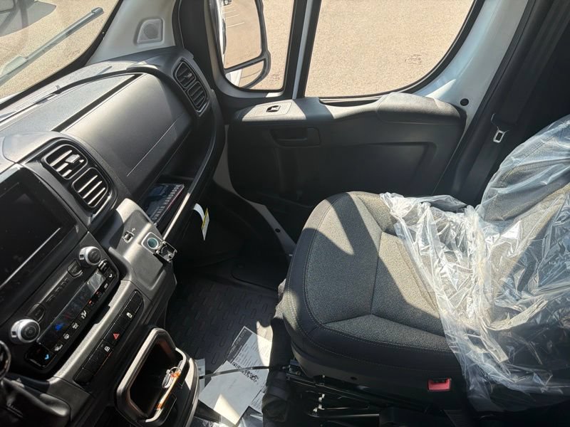 New 2026 RAM ProMaster 2500 w/ Convenience Group FWD image 12