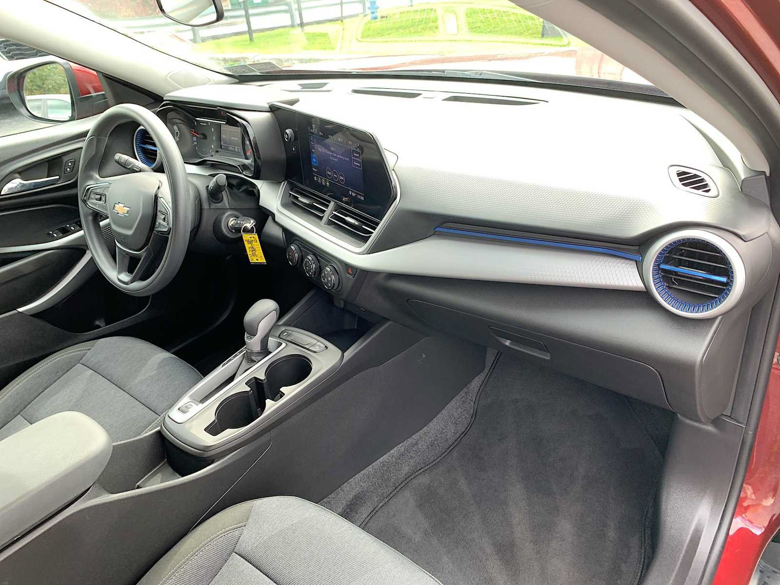 Certified 2024 Chevrolet Trax LS w/ LS Convenience Package FWD image 25