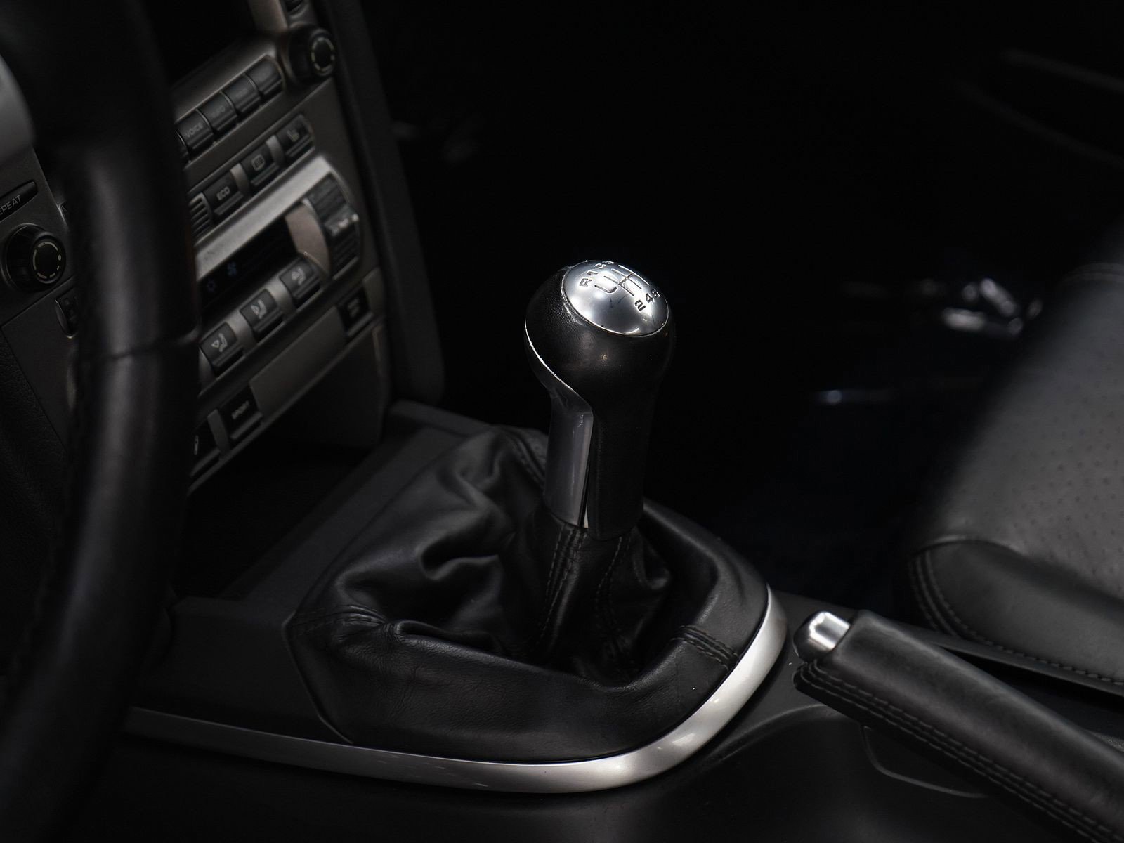 Used 2005 Porsche 911 Carrera S image 18