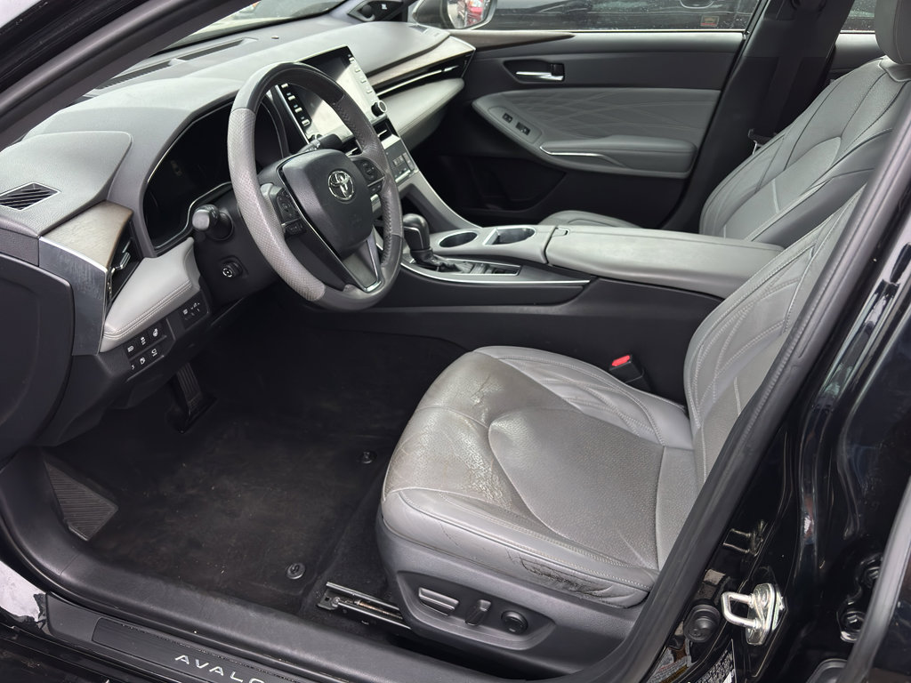 Used 2019 Toyota Avalon Limited w/ Advanced Safety Package FWD image 8