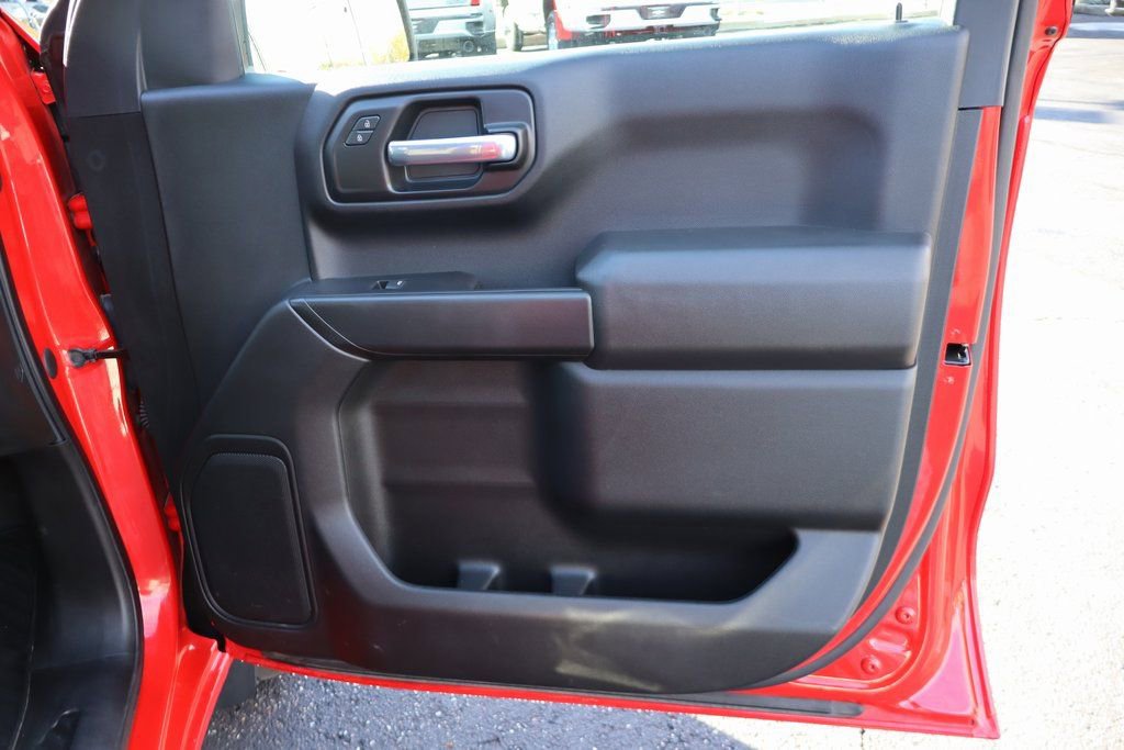 Used 2021 Chevrolet Silverado 1500 Custom image 19
