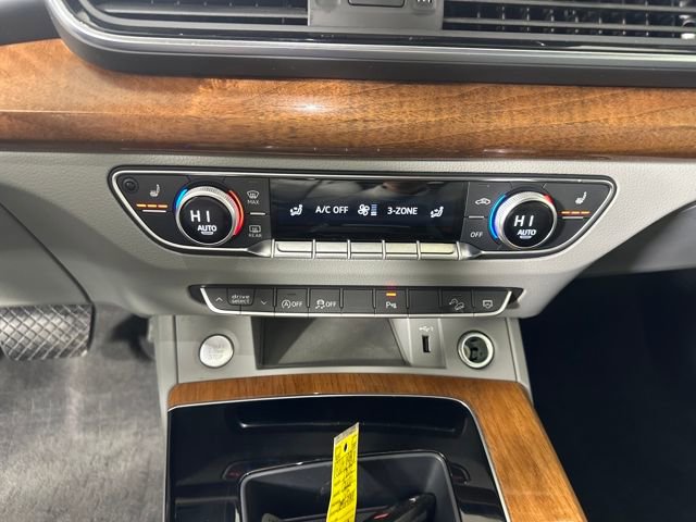 Used 2022 Audi Q5 2.0T Premium image 23
