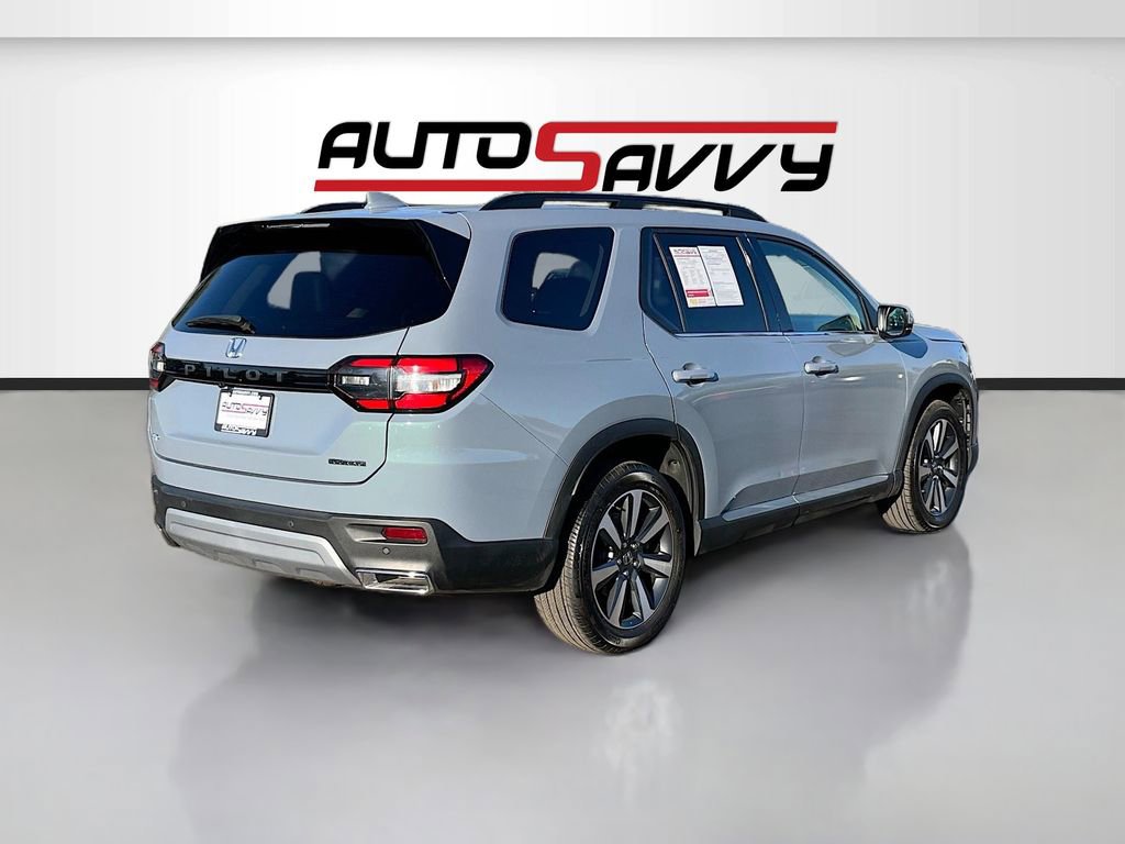 Used 2024 Honda Pilot Touring image 7