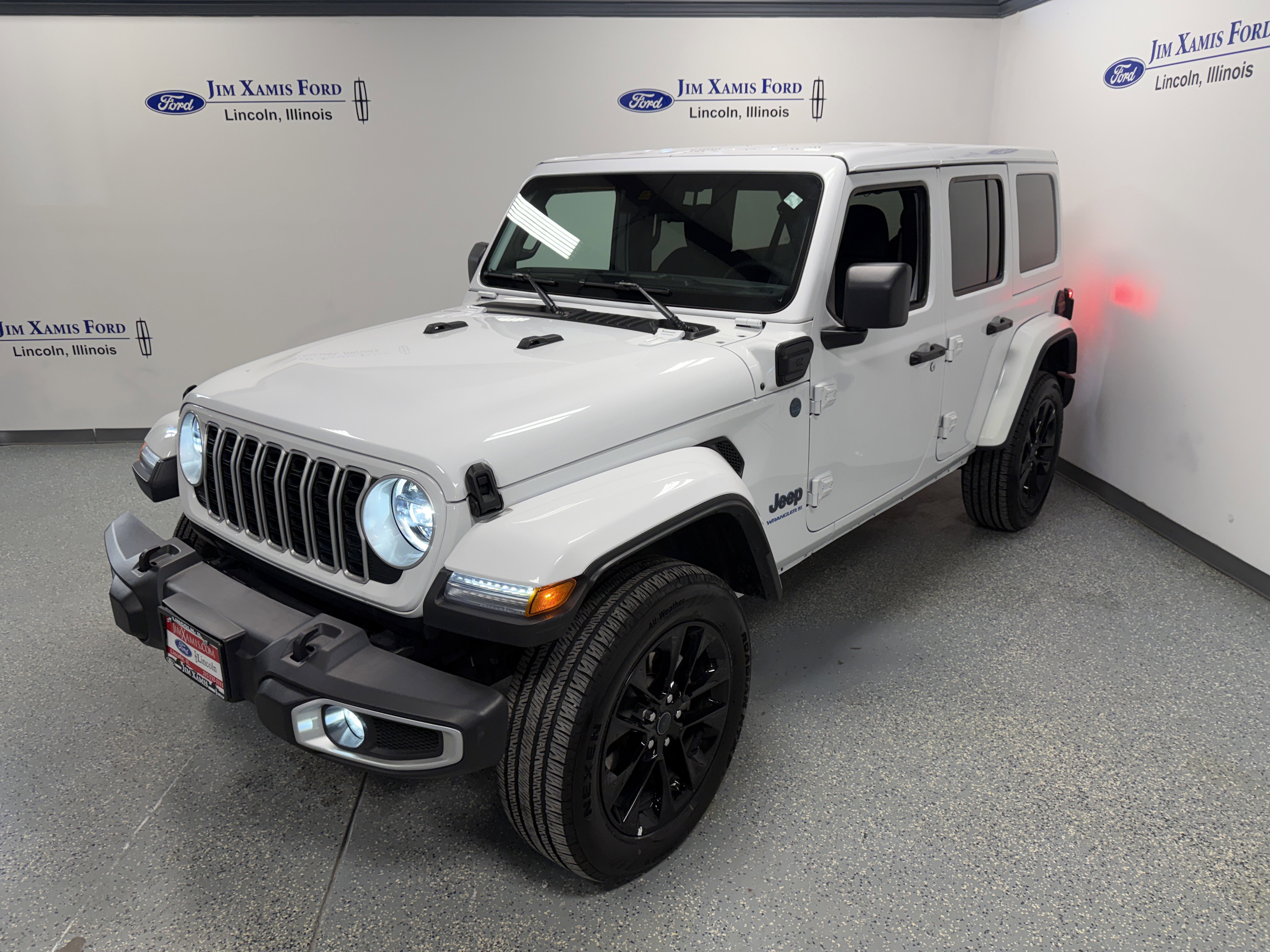 Used 2025 Jeep Wrangler Sahara 4xe w/ Safety Group image 3