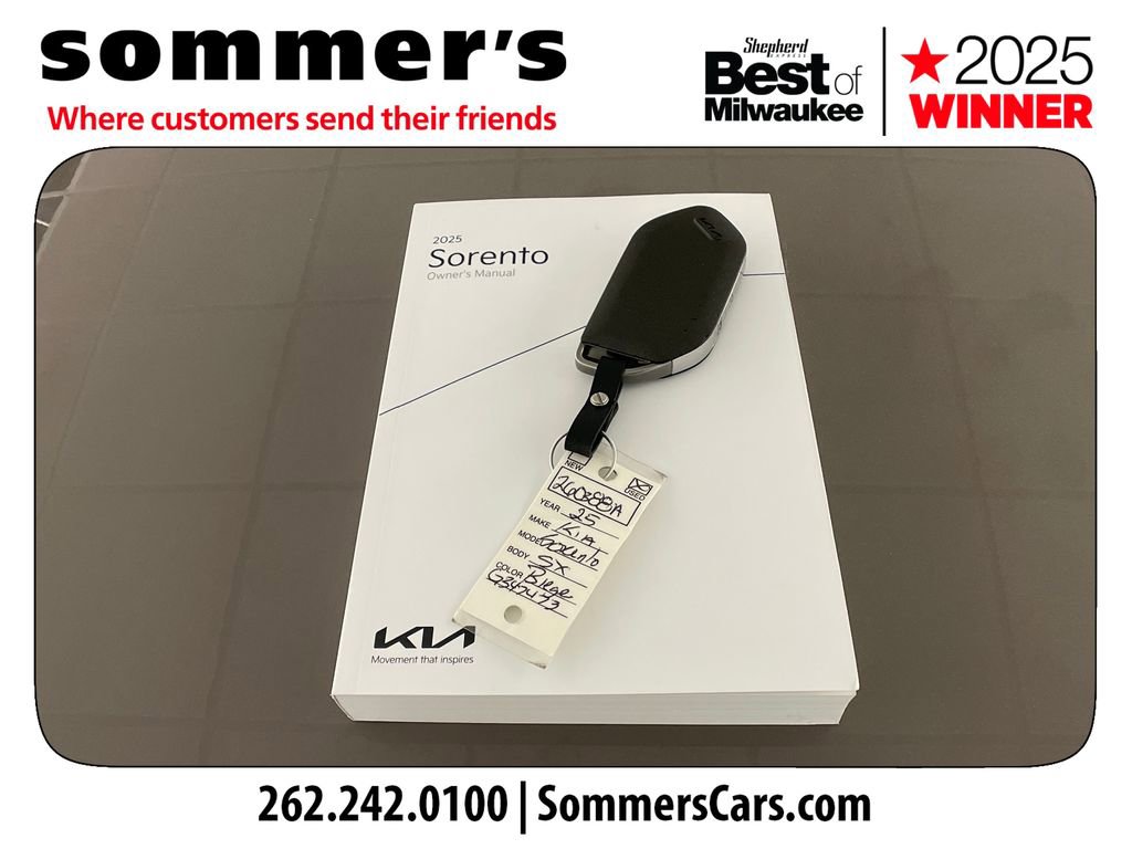 Used 2025 Kia Sorento SX AWD/4WD image 26