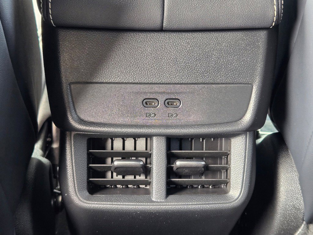 New 2027 GMC Terrain Elevation w/ Elevation Premium Package FWD image 30