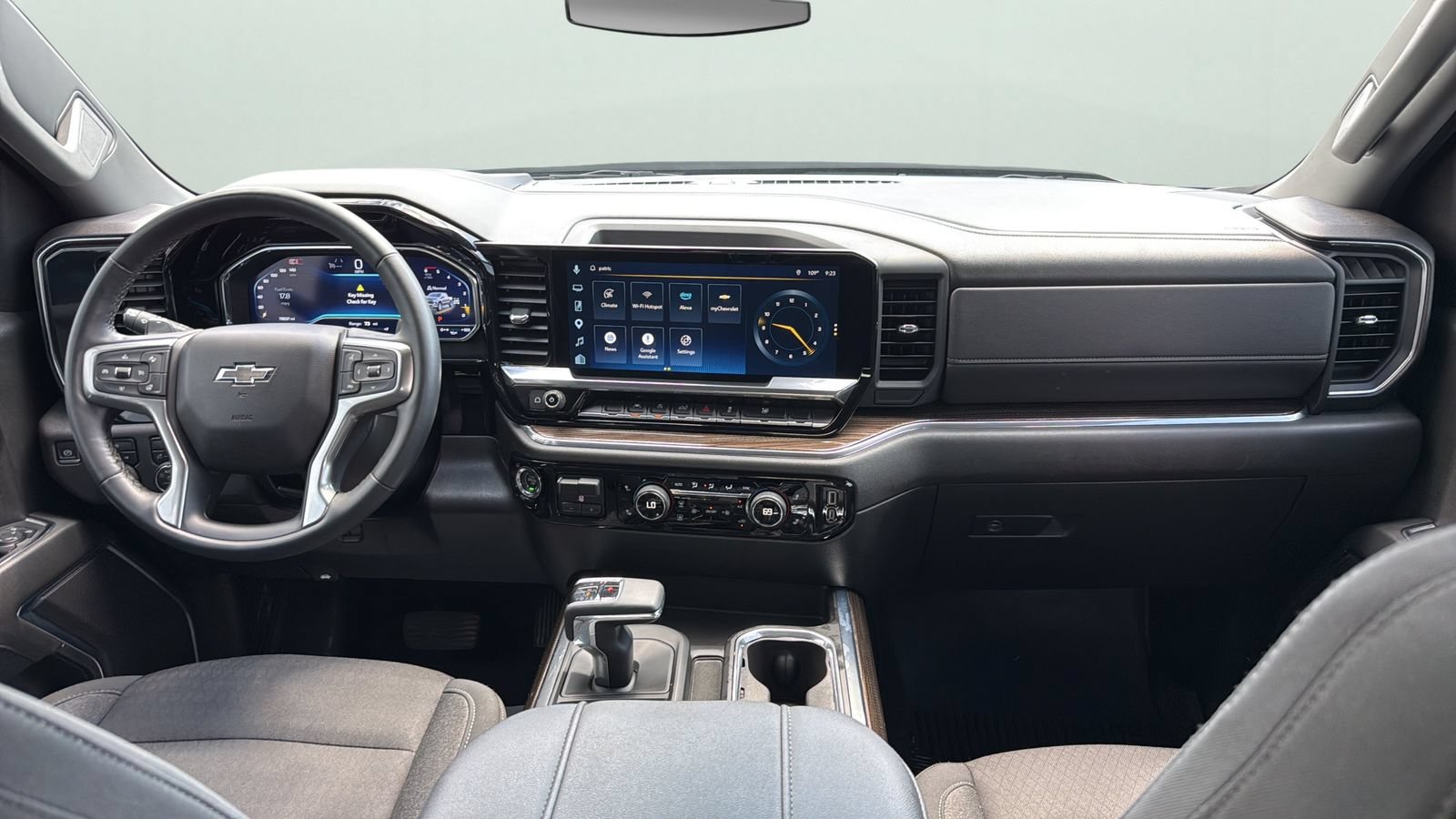 Used 2024 Chevrolet Silverado 1500 RST AWD/4WD image 21