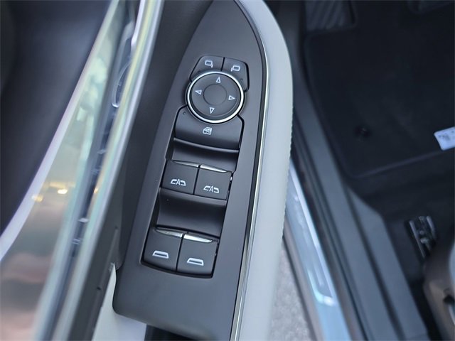 New 2026 Buick Envision Avenir image 16