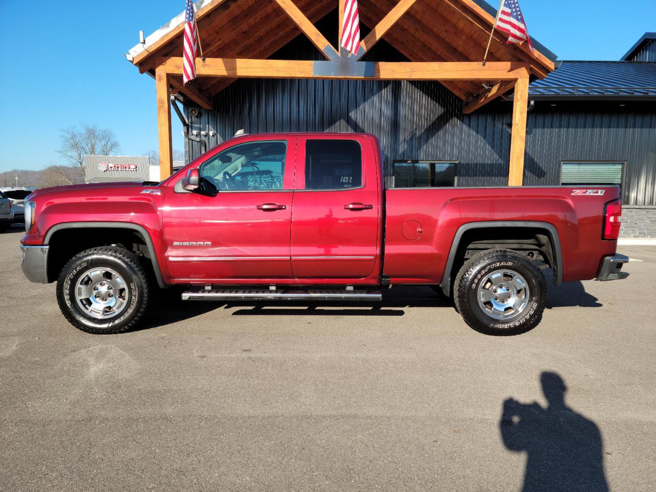 Used 2017 GMC Sierra 1500 SLE w/ SLE Value Package image 22