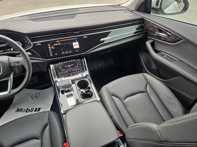 Used 2023 Audi Q8 Prestige AWD/4WD image 35