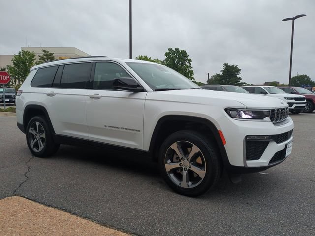 New 2026 Jeep Grand Cherokee L Limited AWD/4WD image 2