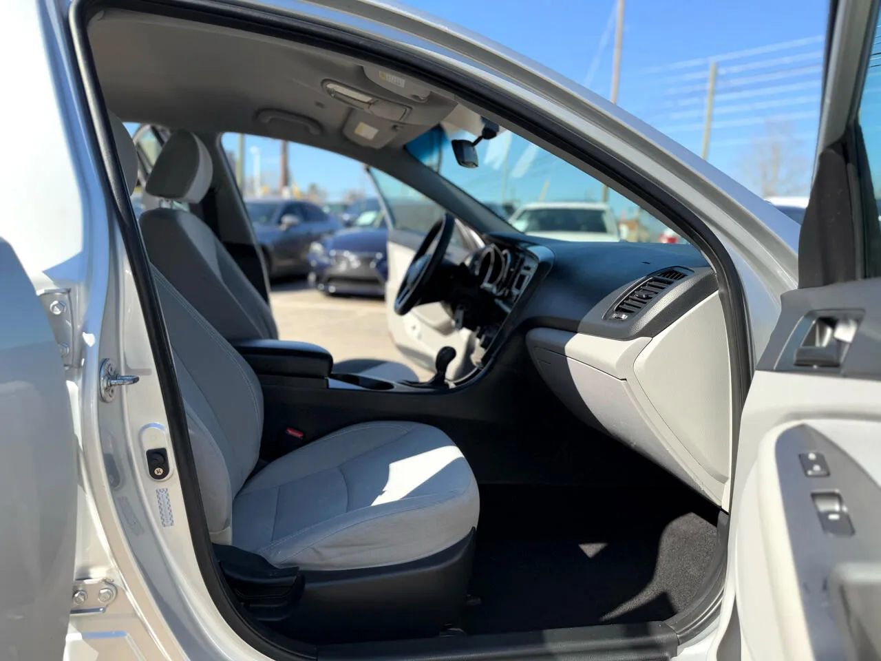 Used 2013 Kia Optima LX image 40