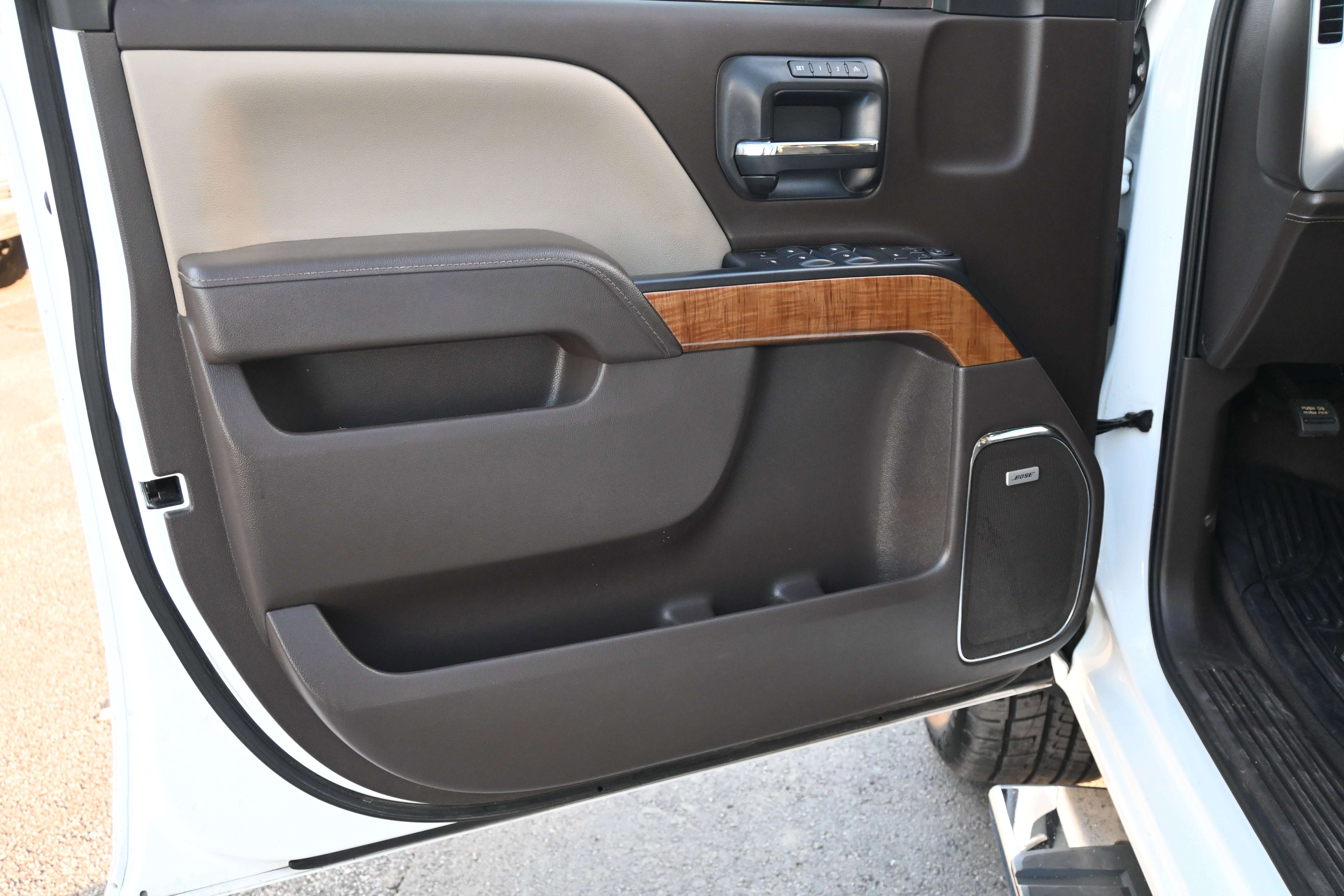 Used 2018 GMC Sierra 1500 SLT image 15