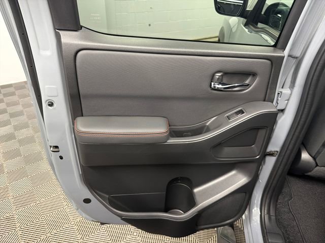Used 2024 Nissan Frontier PRO-4X w/ Technology Package AWD/4WD image 18