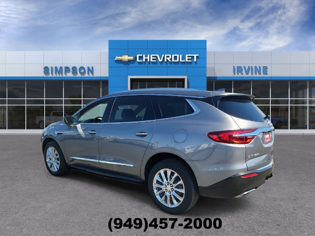 Used 2021 Buick Enclave Premium w/ Sun and Sites Package AWD/4WD image 6