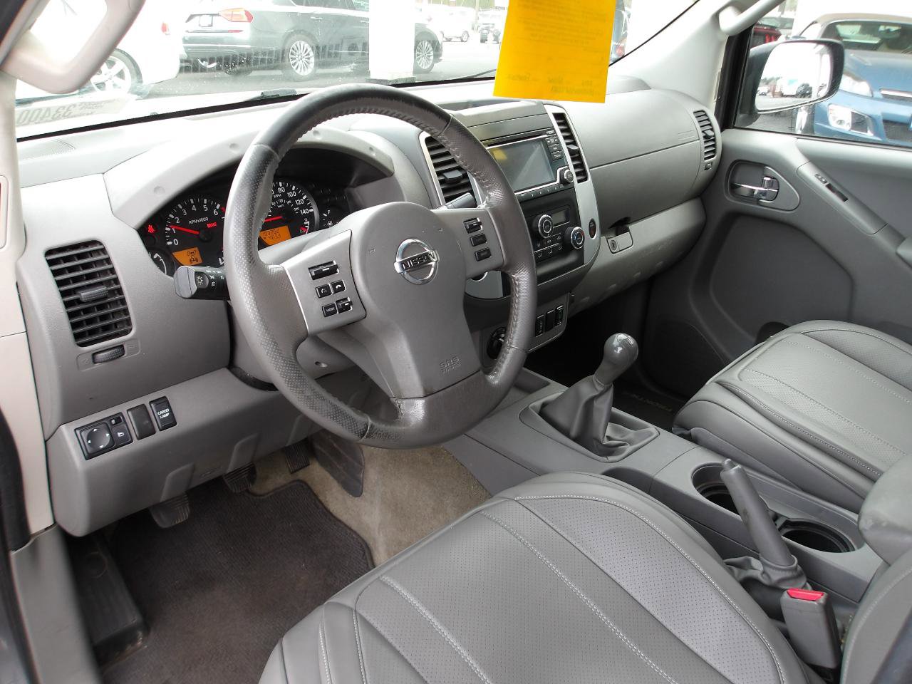 Used 2016 Nissan Frontier SV AWD/4WD image 10
