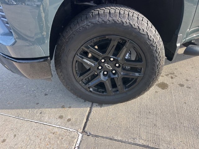 Used 2025 Chevrolet Silverado 1500 LT Trail Boss w/ Convenience Package II image 35