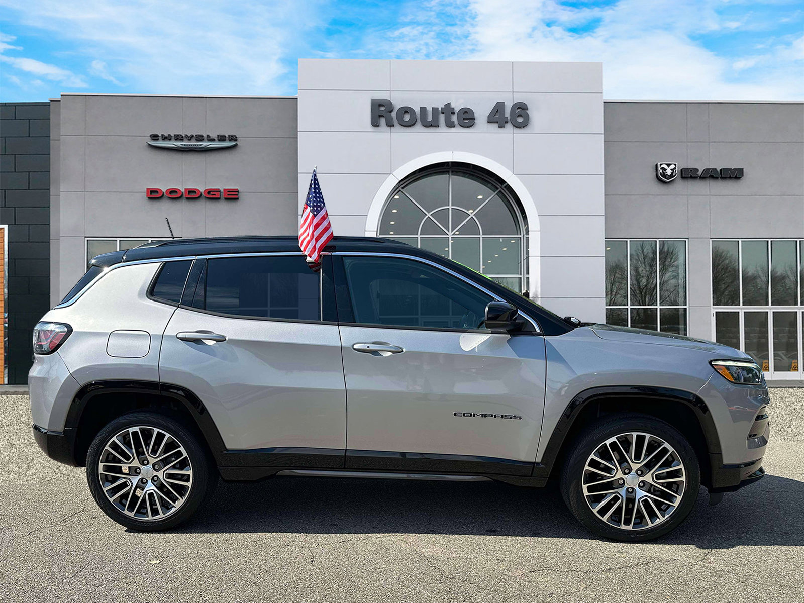 Used 2023 Jeep Compass Limited w/ Elite Group AWD/4WD image 6