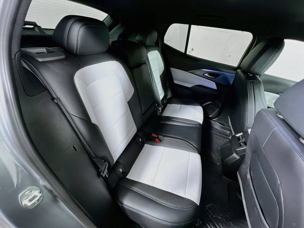 New 2026 Chevrolet Equinox EV LT FWD image 27