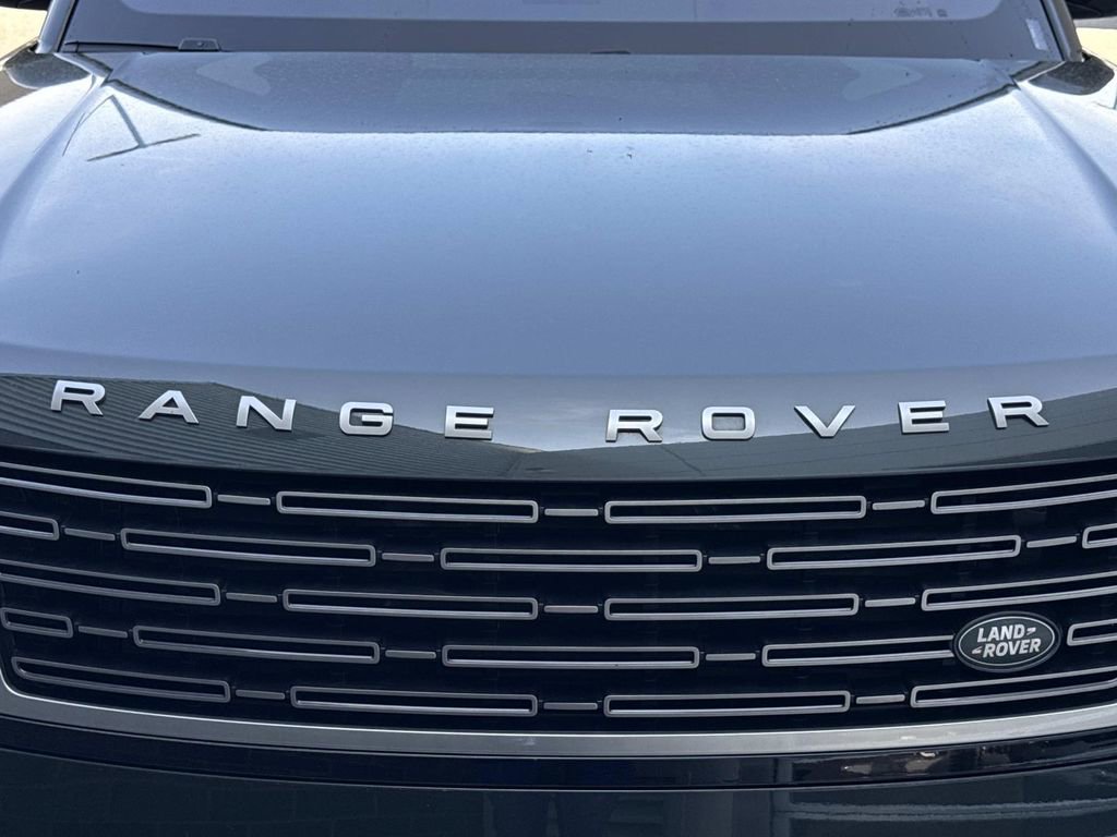 Certified 2023 Land Rover Range Rover Long Wheelbase SE AWD/4WD image 12