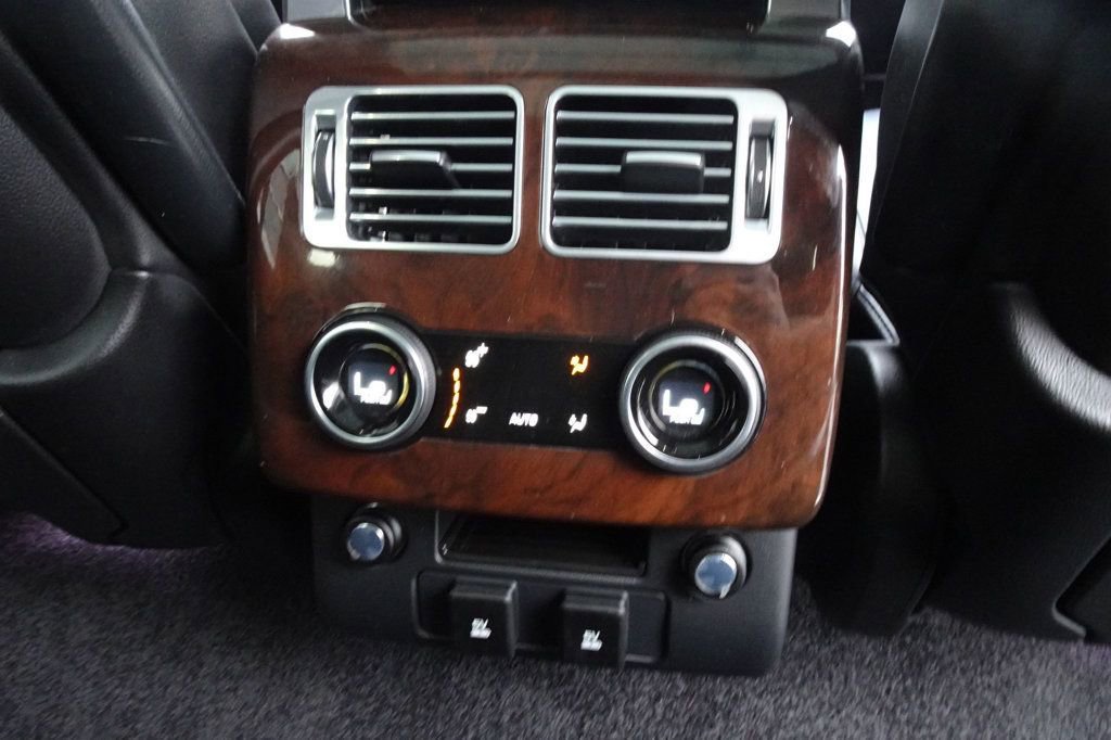 Used 2020 Land Rover Range Rover image 14