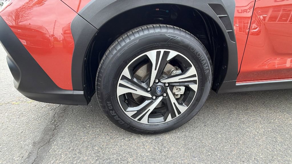 Used 2025 Subaru Crosstrek 2.0i Premium image 10