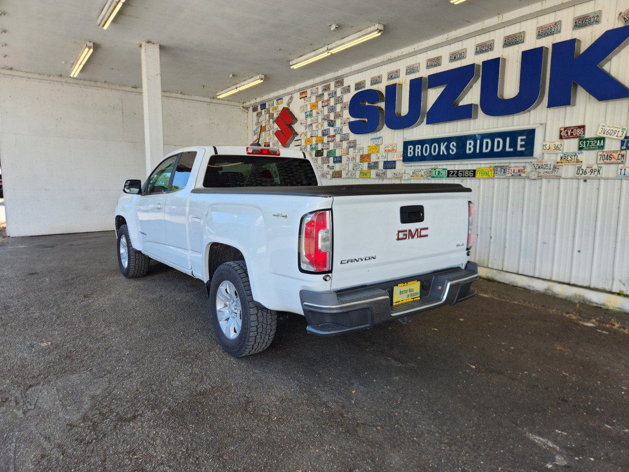 Used 2016 GMC Canyon SLE AWD/4WD image 5