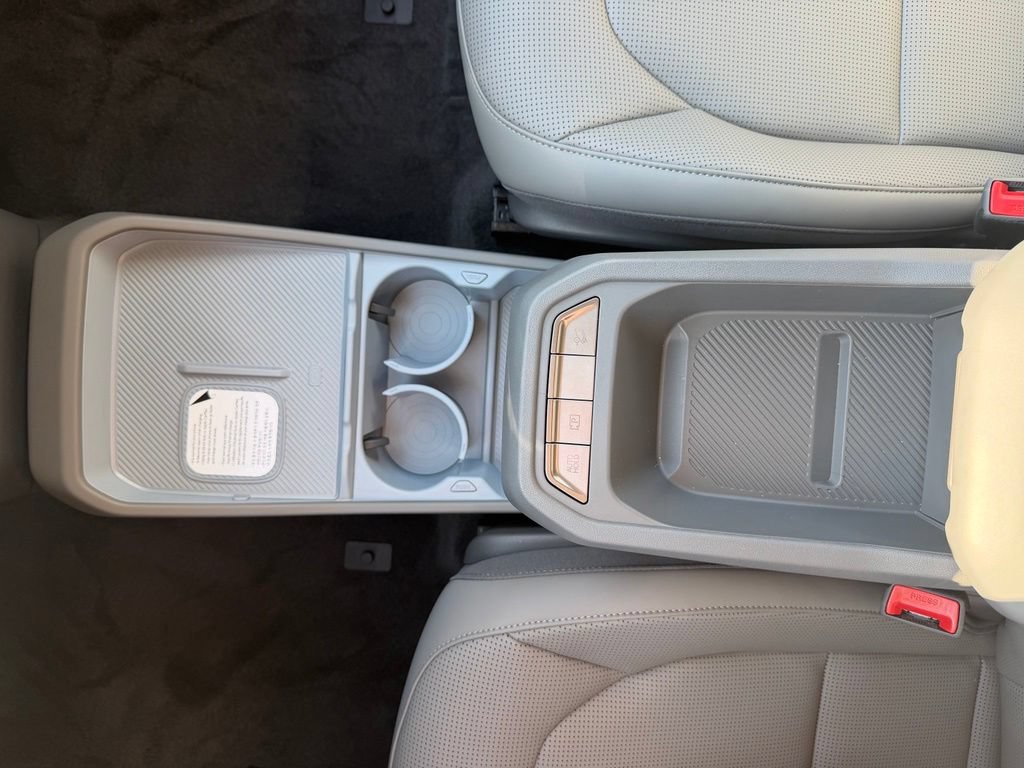 New 2027 Kia EV3 Wind FWD image 23