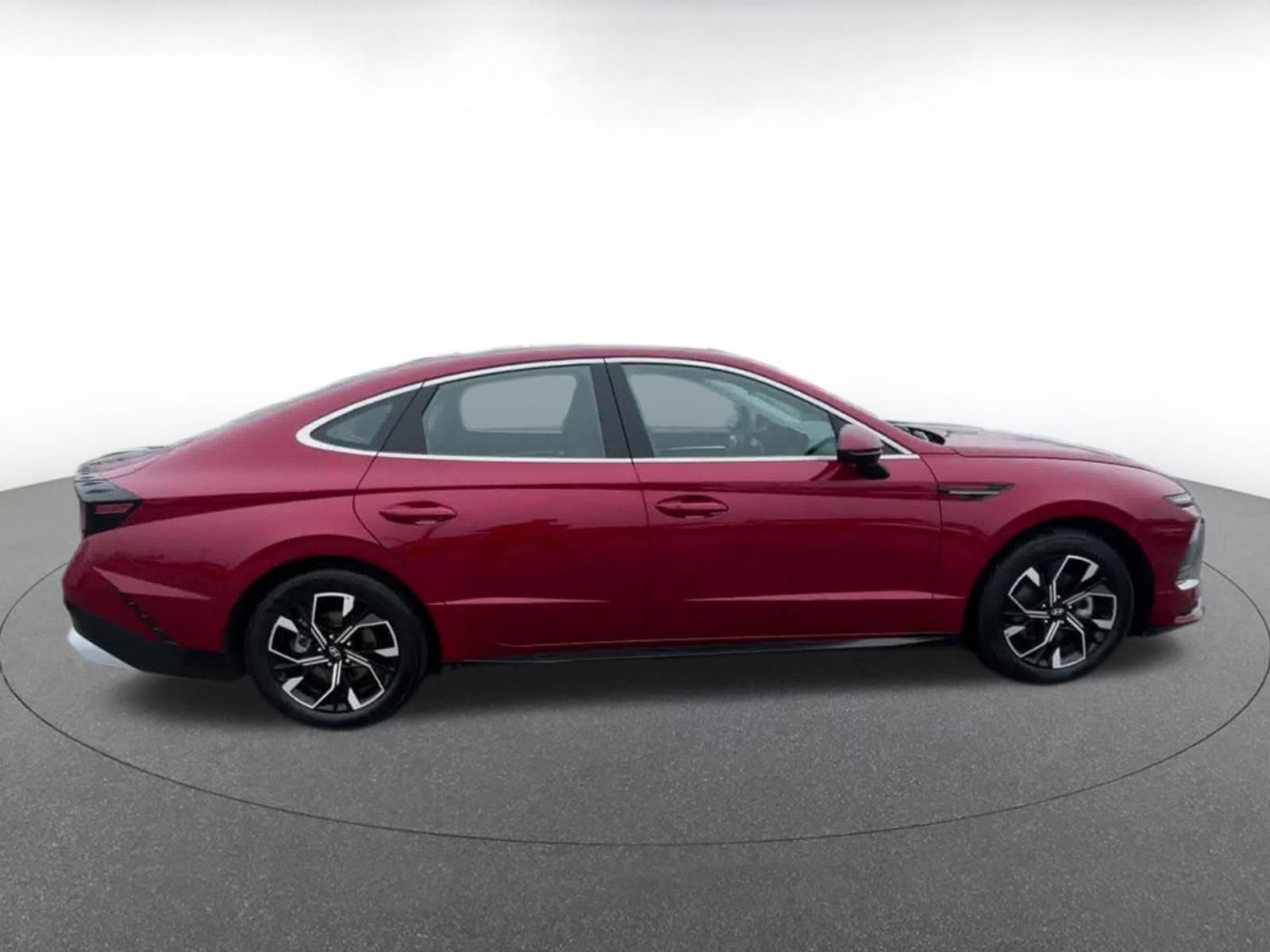 Used 2025 Hyundai Sonata SEL image 16