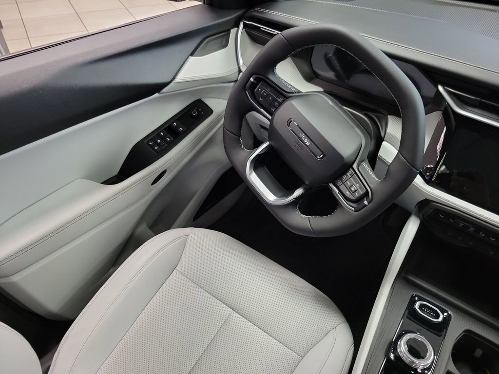 New 2026 Jeep Cherokee Limited image 19