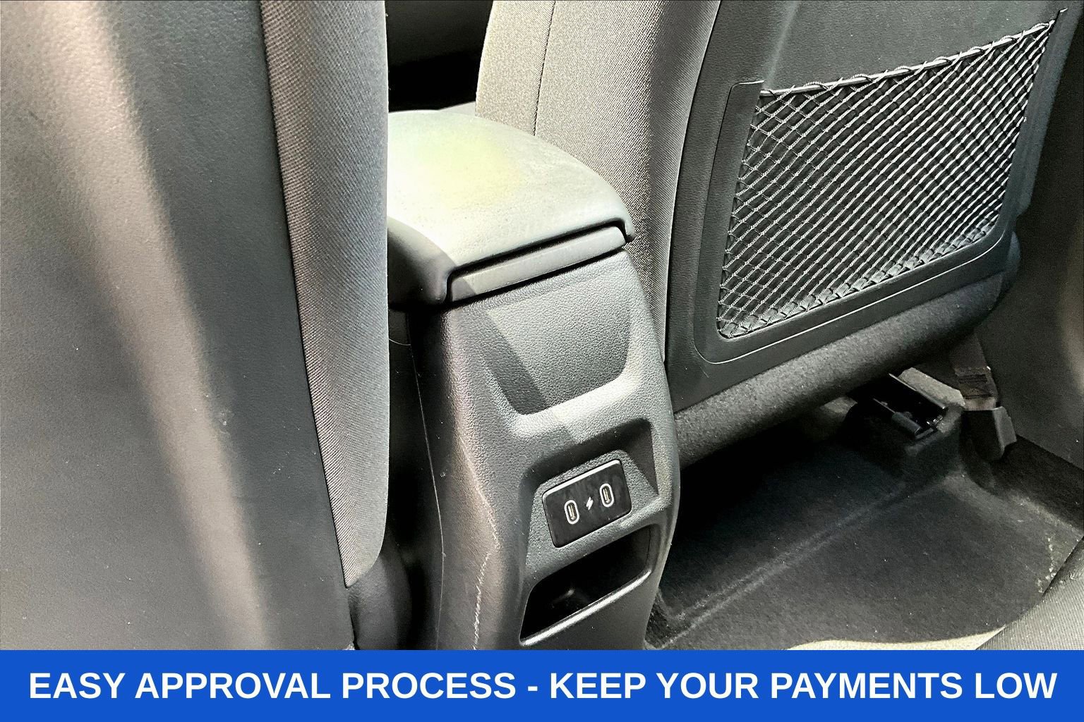 Used 2025 Hyundai Venue SEL FWD image 13