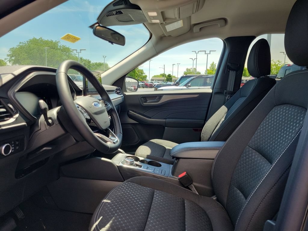 New 2026 Ford Escape Active w/ Cold Weather Package AWD/4WD image 17