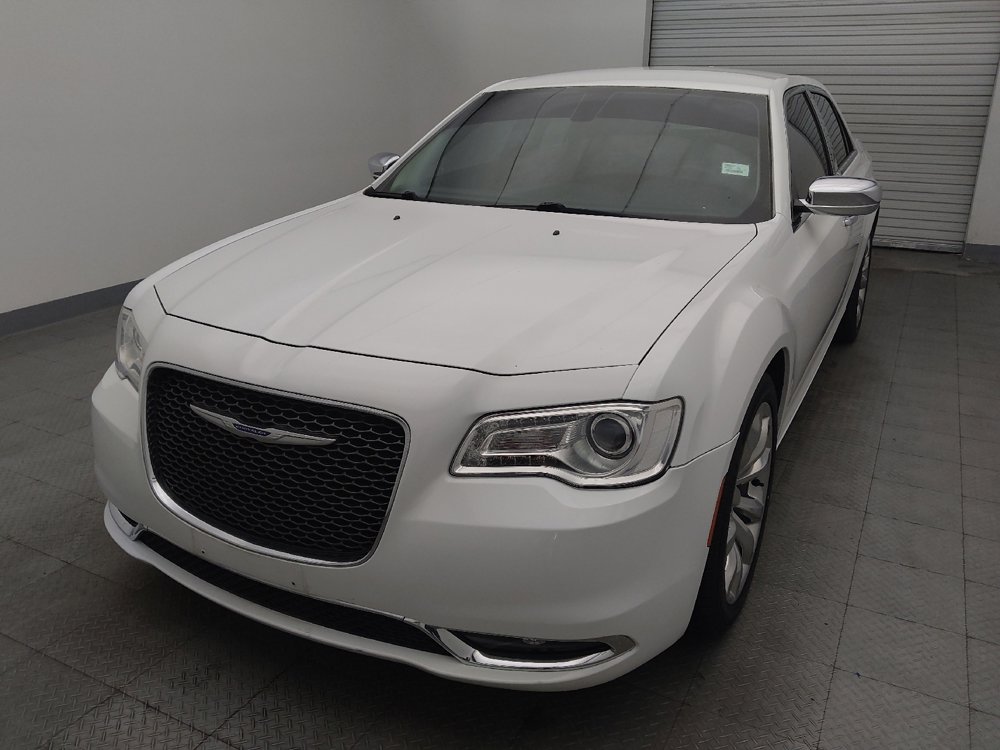 Used 2019 Chrysler 300 Limited image 15