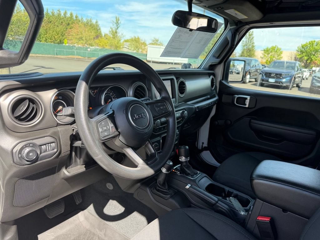 Used 2022 Jeep Wrangler Unlimited Sport AWD/4WD image 15