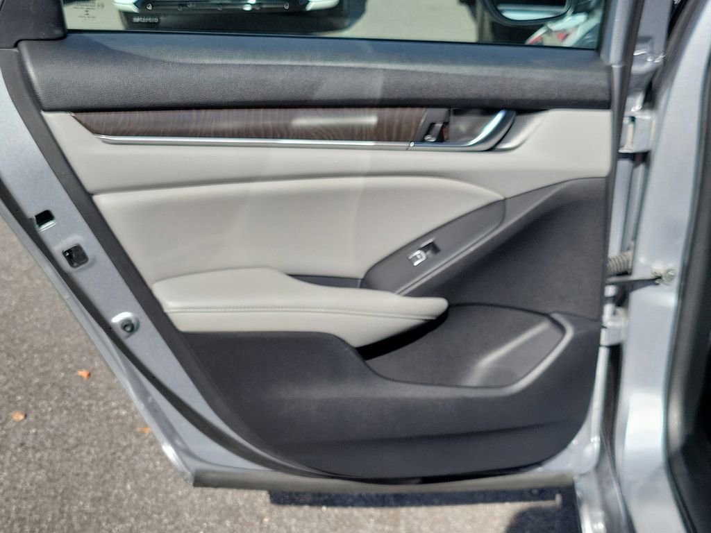 Used 2019 Honda Accord EX-L image 11