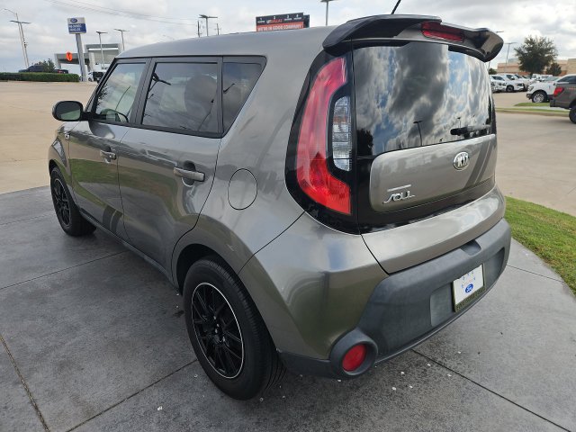 Used 2015 Kia Soul FWD image 4
